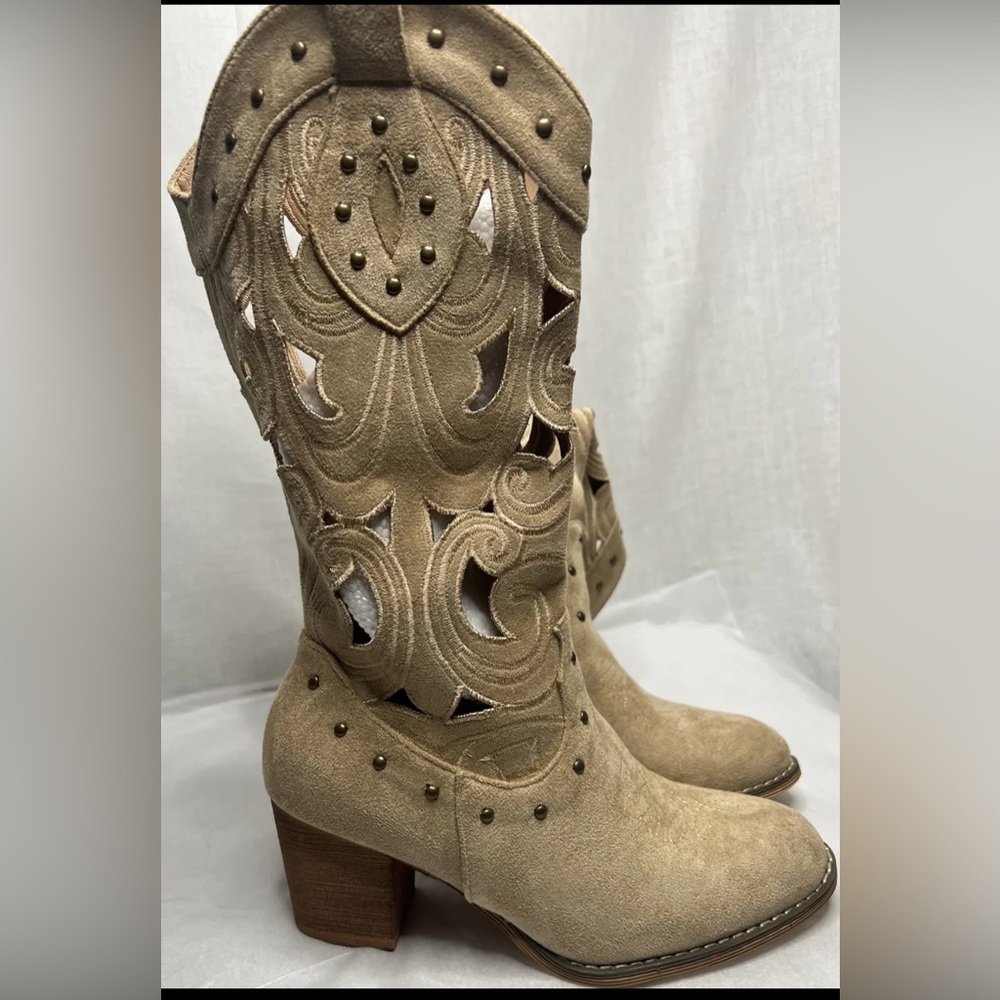 SHEIN VCAY Faux Suede Studded Decor Chunky Heeled Western Boots